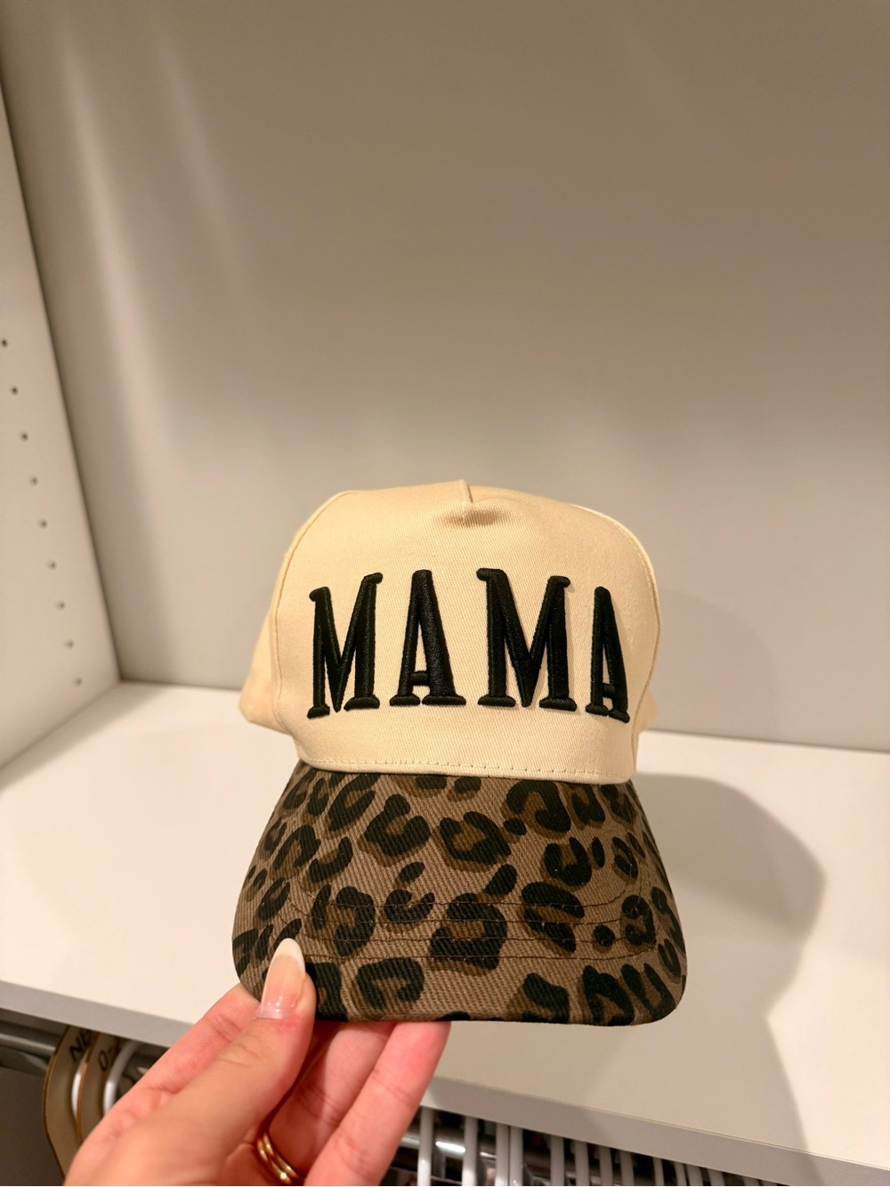 Cream 'MAMA' Cap with Leopard-Print Brim
